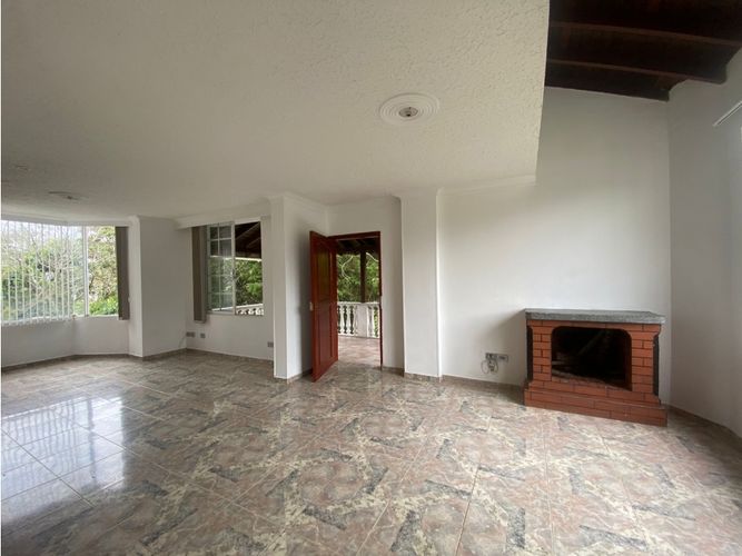 Casa de 5 alcobas en venta en Rio Bamba, Armenia, 315 m² · foto 2 de 23
