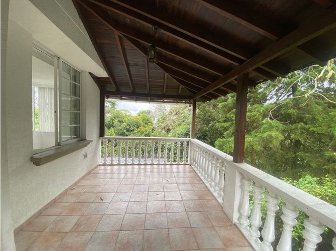 Casa de 5 alcobas en venta en Rio Bamba, Armenia, 315 m² · foto 4 de 23