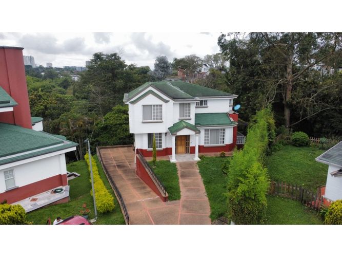 Casa de 5 alcobas en venta en Rio Bamba, Armenia, 315 m² · foto 5 de 23