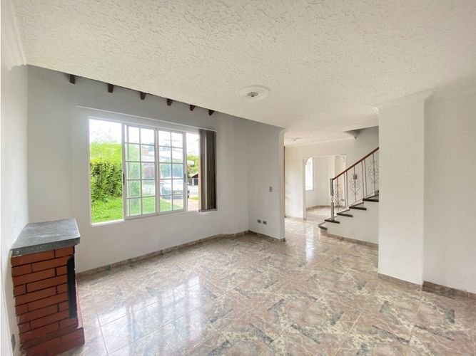 Casa de 5 alcobas en venta en Rio Bamba, Armenia, 315 m² · foto 11 de 23