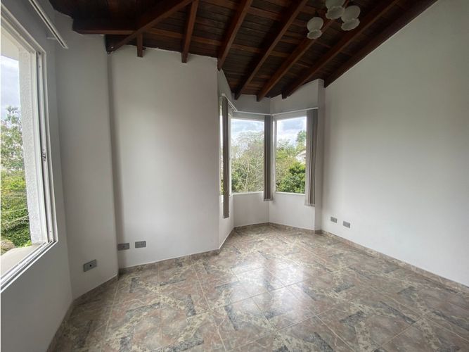Casa de 5 alcobas en venta en Rio Bamba, Armenia, 315 m² · foto 18 de 23