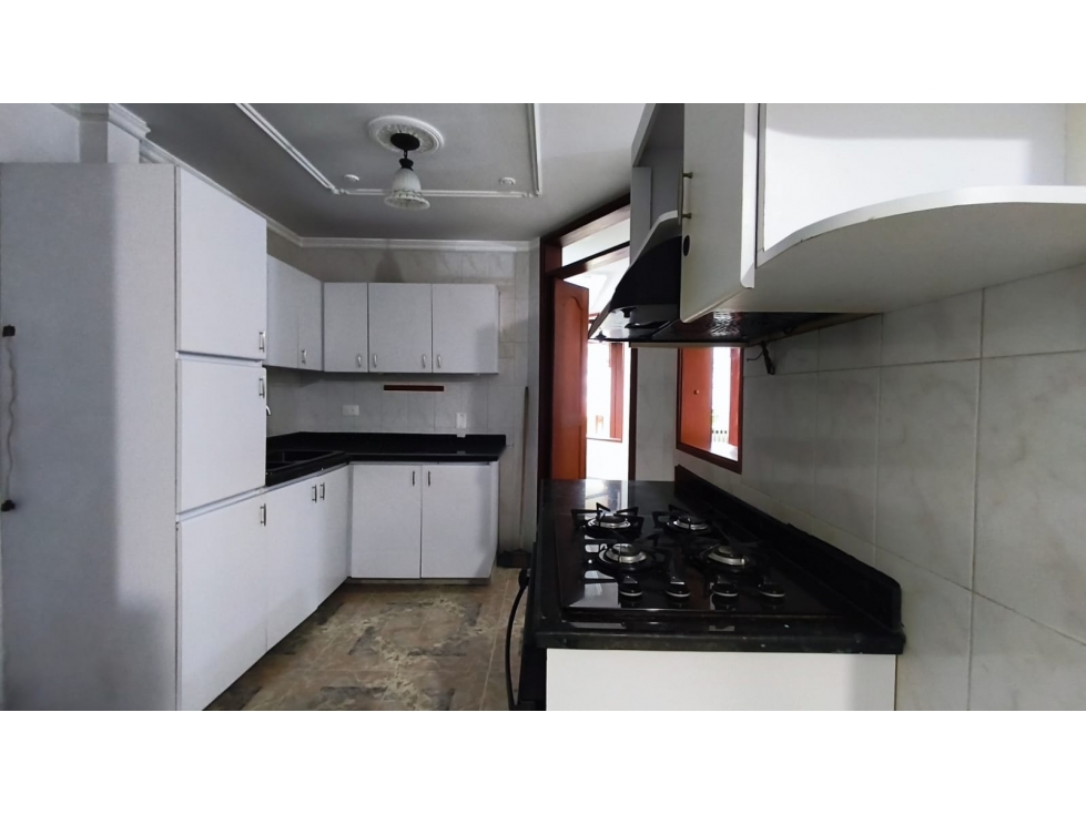 Casa en venta en Avenida Sur, Pereira · foto 10 de 24