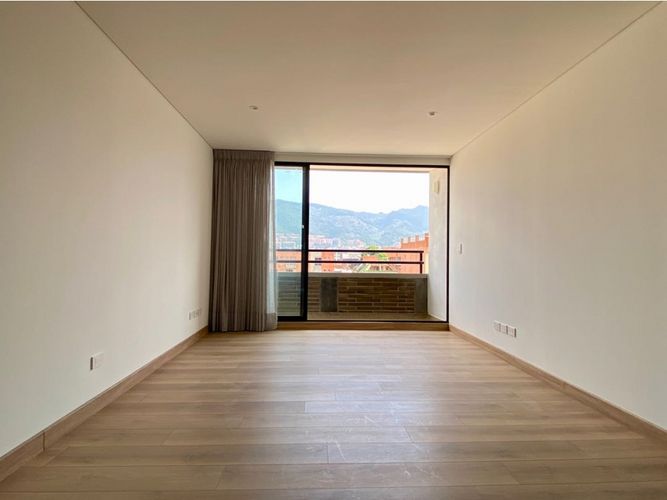 Apartamento en venta en Santa Barbara Central, Bogotá · foto 3 de 13