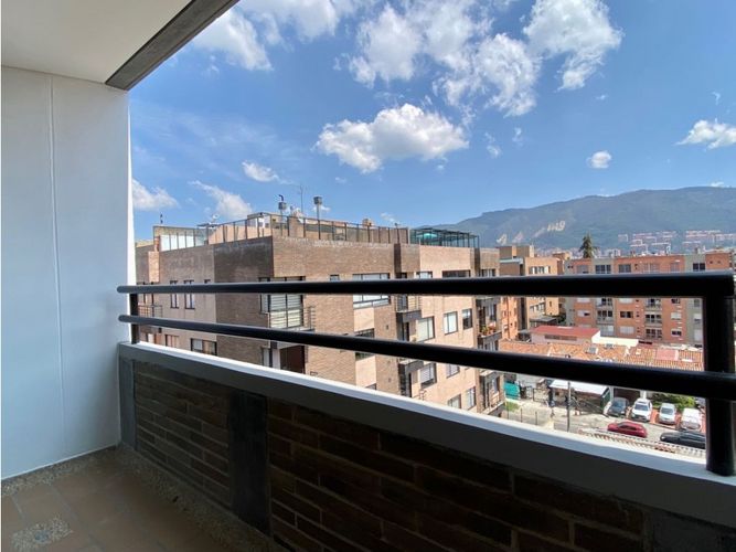 Apartamento en venta en Santa Barbara Central, Bogotá · foto 8 de 13