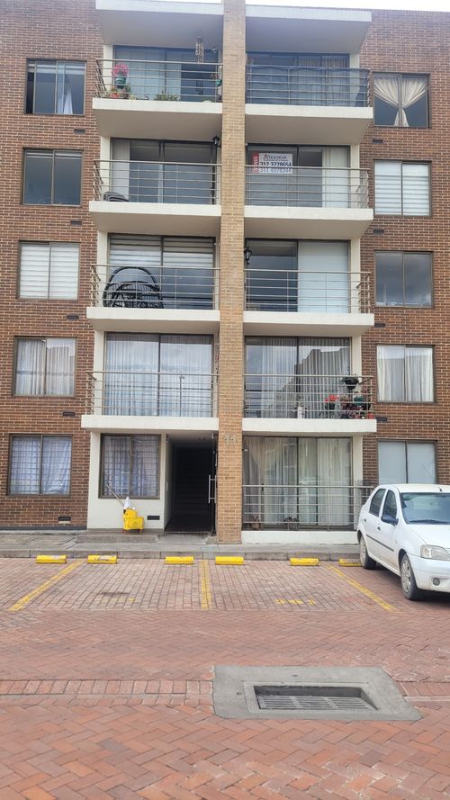 Apartamento de 3 alcobas en venta en El Hato, Funza, 63 m² · foto 17 de 18