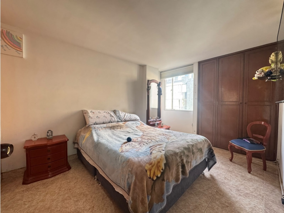 Apartamento en venta en Quinta Paredes, Bogotá · foto 9 de 17