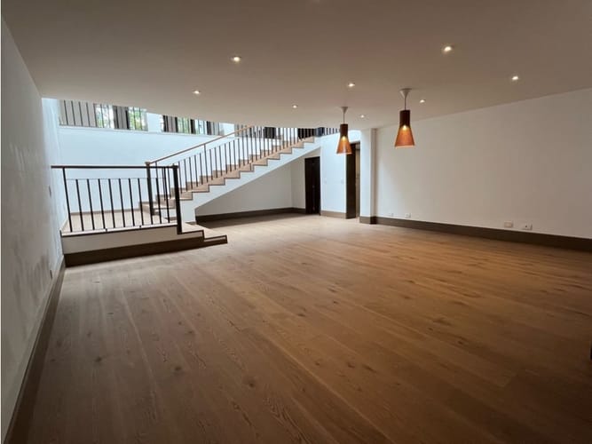 Casa de 3 alcobas en venta en Santa Ana Oriental, Bogotá, 577 m² · foto 6 de 23