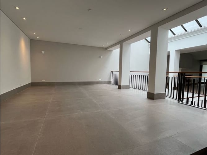 Casa de 3 alcobas en venta en Santa Ana Oriental, Bogotá, 577 m² · foto 8 de 23