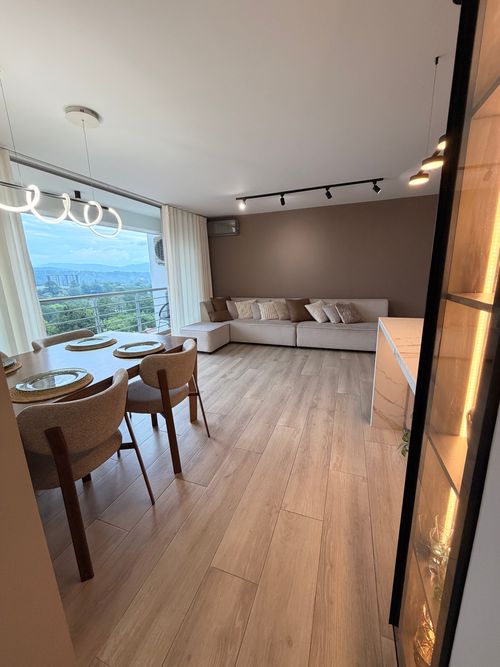 Apartamento de 3 alcobas en venta en Jardines Campestre, Floridablanca, 87 m² · foto 3 de 14
