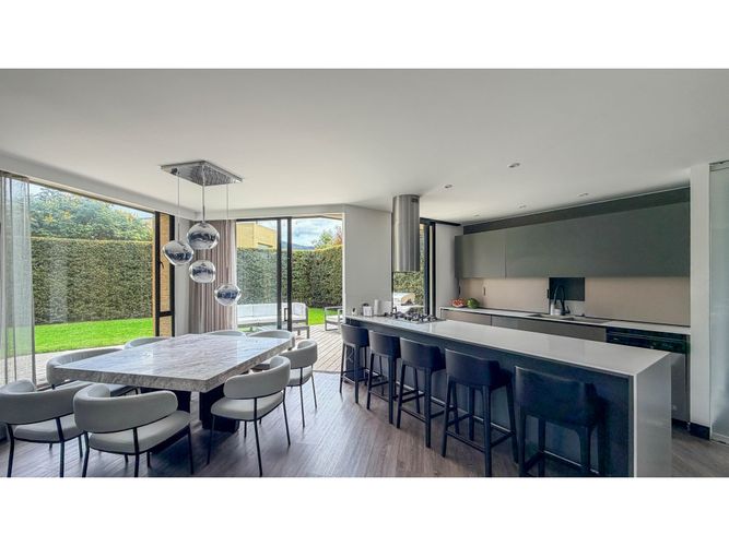 Casa de 4 alcobas en venta en Centro, Cota, 224 m² · foto 7 de 24