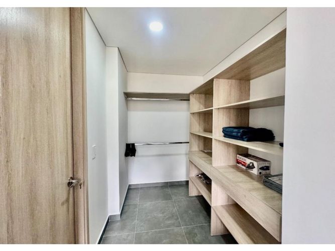 Apartaestudio en venta en Calle Larga, Sabaneta, 48 m² · foto 8 de 16