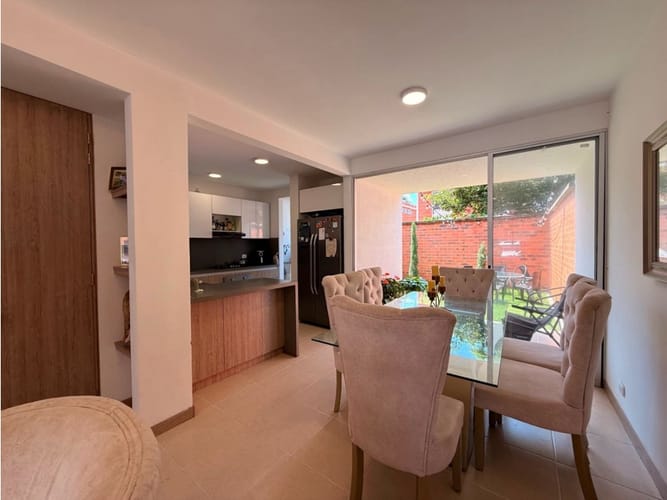 Casa de 3 alcobas en venta en Alfaguara, Jamundí, 112 m² · foto 4 de 14
