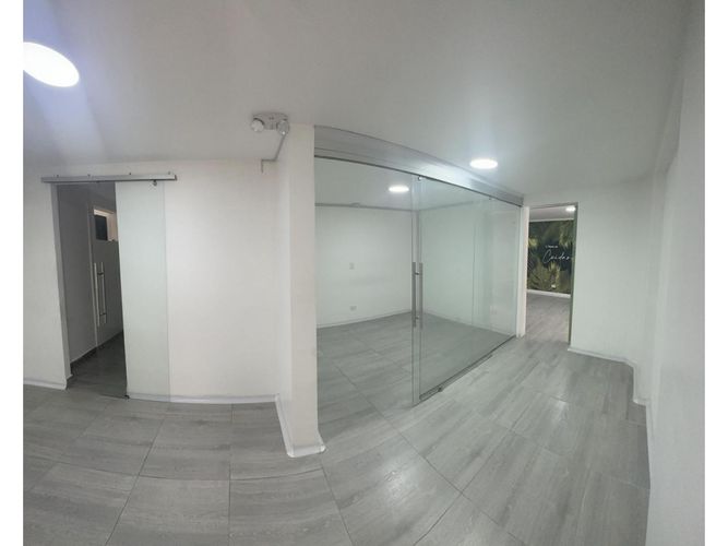 Local en arriendo en San Marcos, Envigado, 177 m² · foto 2 de 10