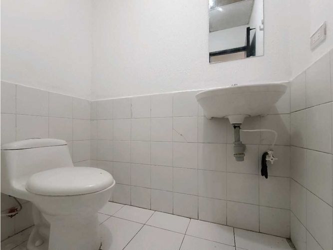 Local en venta en La Argentina, Manizales, 30 m² · foto 9 de 11