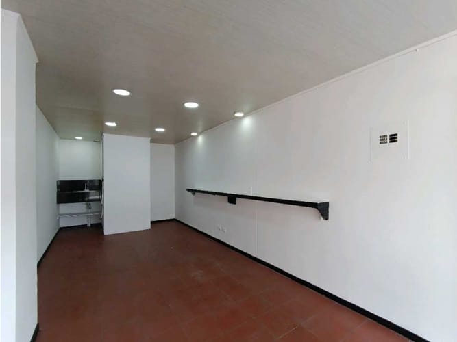 Local en venta en La Argentina, Manizales, 30 m² · foto 11 de 11