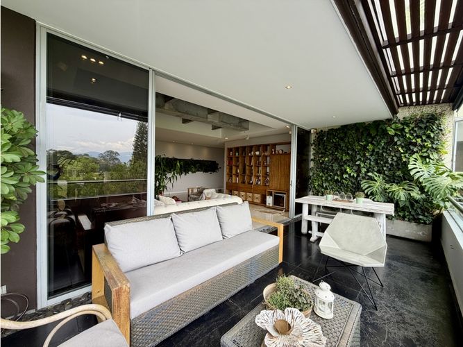 Apartamento de 3 alcobas en venta en Los Balsos, Medellín, 270 m² · foto 4 de 22