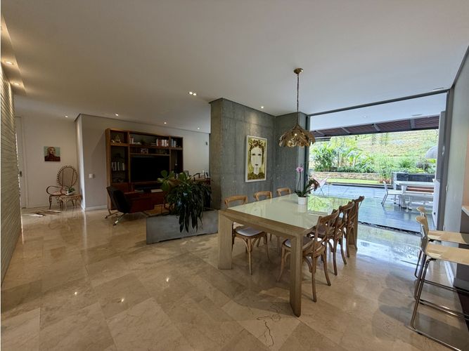 Apartamento de 3 alcobas en venta en Los Balsos, Medellín, 270 m² · foto 12 de 22