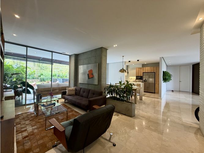 Apartamento de 3 alcobas en venta en Los Balsos, Medellín, 270 m² · foto 13 de 22