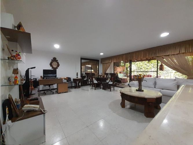 Casa de 4 alcobas en venta en Mesa, Envigado, 161 m² · foto 2 de 11
