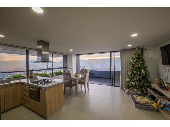 Apartamento en venta en El Poblado, Medellín · foto 8 de 24