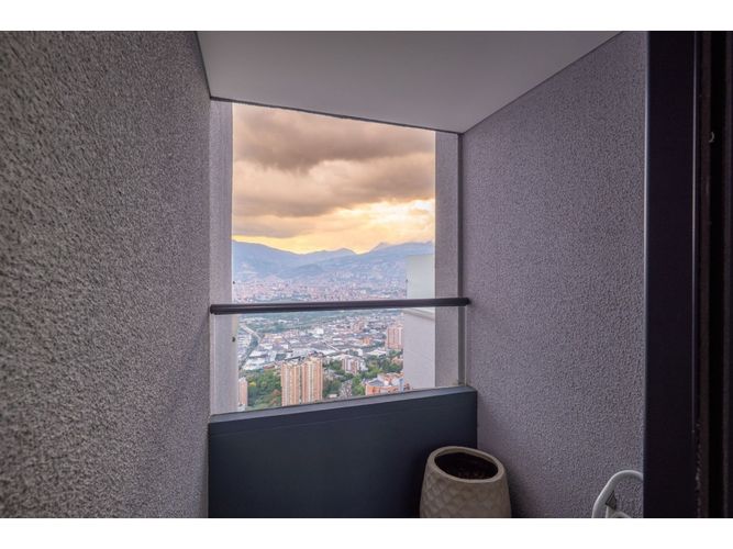 Apartamento en venta en El Poblado, Medellín · foto 17 de 24