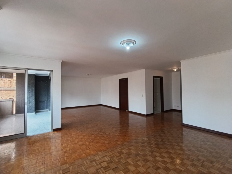 Apartamento en venta en Villa Nueva, Medellín · foto 5 de 18