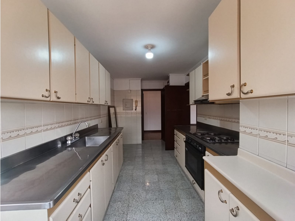 Apartamento en venta en Villa Nueva, Medellín · foto 7 de 18