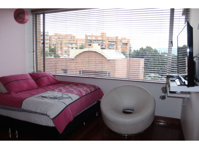 Casa de 3 alcobas en venta en Cerros De Suba, Bogotá, 266 m² · foto 5 de 23