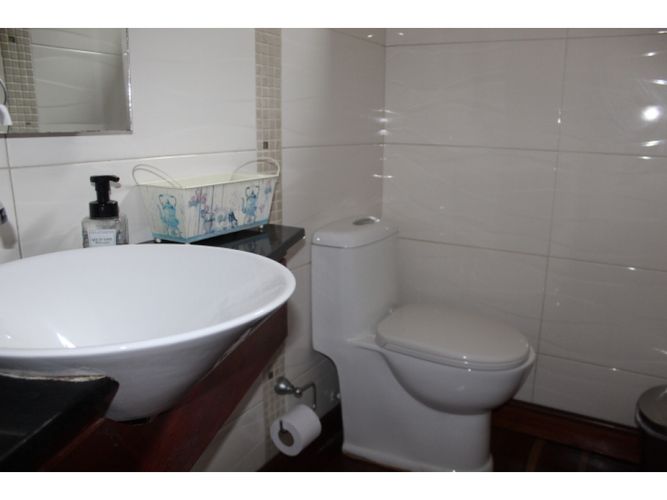 Casa de 3 alcobas en venta en Cerros De Suba, Bogotá, 266 m² · foto 9 de 23