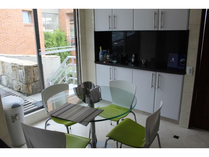 Casa de 3 alcobas en venta en Cerros De Suba, Bogotá, 266 m² · foto 20 de 23