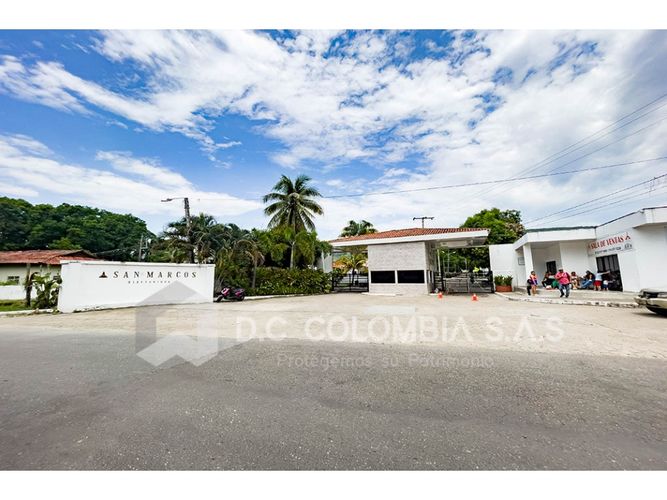 Casa de 3 alcobas en venta en Las Varas, Ricaurte, 140 m² · foto 2 de 9