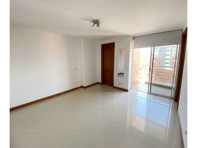 Apartamento de 3 alcobas en arriendo en Las Acacias, Medellín, 100 m² · foto 2 de 15
