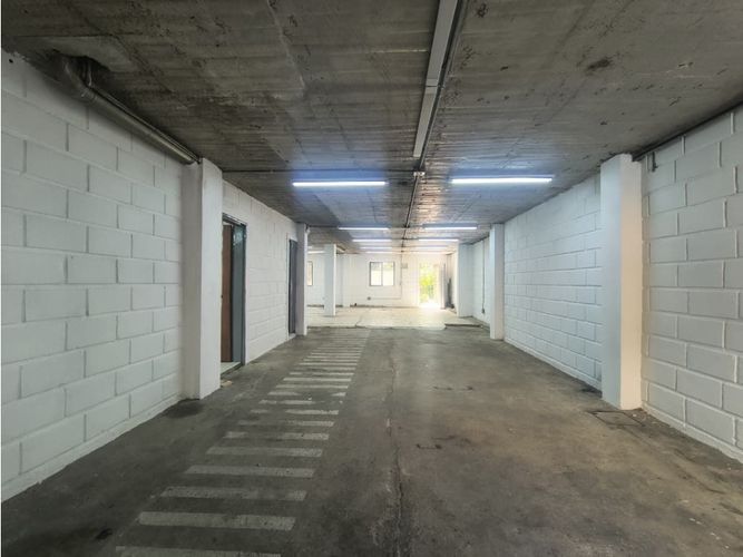 Local en arriendo en San Juan Bautista, Itagüí, 120 m² · foto 7 de 15