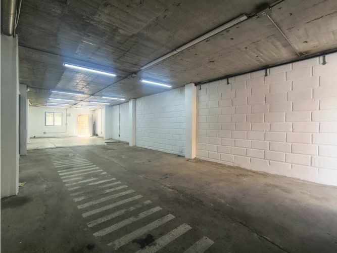 Local en arriendo en San Juan Bautista, Itagüí, 120 m² · foto 8 de 15