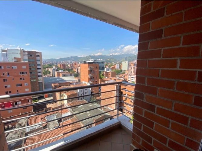 Apartamento de 3 alcobas en arriendo en Las Acacias, Medellín, 100 m² · foto 9 de 15