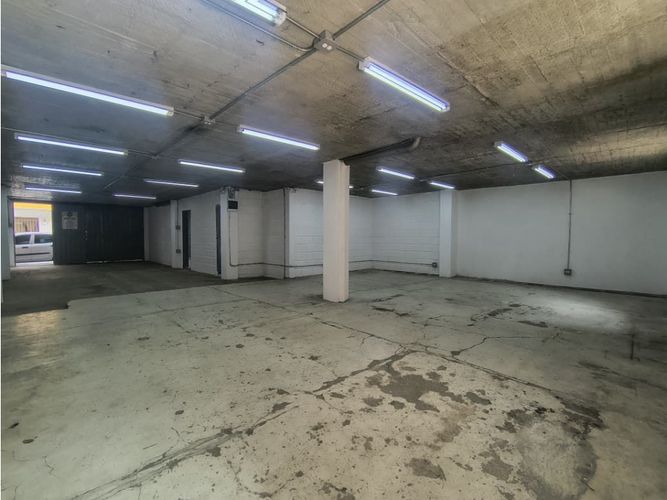 Local en arriendo en San Juan Bautista, Itagüí, 120 m² · foto 10 de 15