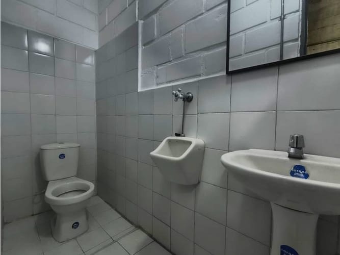 Local en arriendo en San Juan Bautista, Itagüí, 120 m² · foto 15 de 15