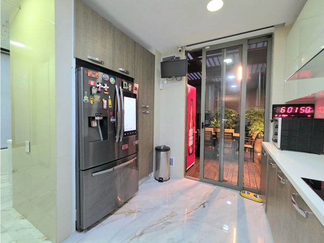 Apartamento de 4 alcobas en venta en Chico, Bogotá, 320 m² · foto 9 de 24