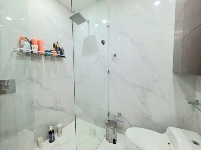 Apartamento de 4 alcobas en venta en Chico, Bogotá, 320 m² · foto 18 de 24