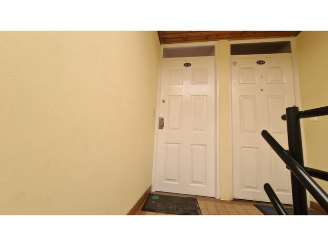 Apartamento de 3 alcobas en venta en Parques De Salamanca, Bogotá, 57 m² · foto 2 de 23