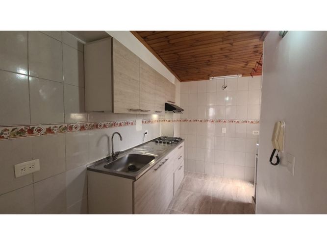 Apartamento de 3 alcobas en venta en Parques De Salamanca, Bogotá, 57 m² · foto 8 de 23