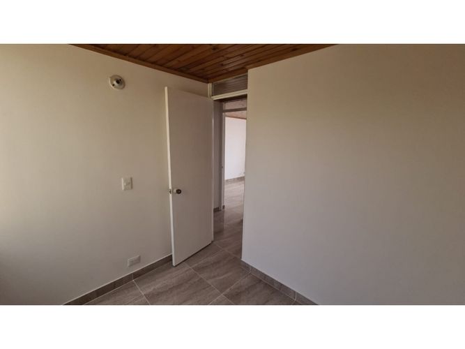 Apartamento de 3 alcobas en venta en Parques De Salamanca, Bogotá, 57 m² · foto 11 de 23
