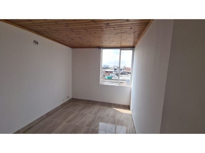 Apartamento de 3 alcobas en venta en Parques De Salamanca, Bogotá, 57 m² · foto 12 de 23