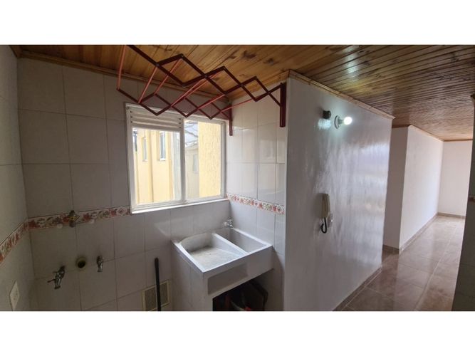 Apartamento de 3 alcobas en venta en Parques De Salamanca, Bogotá, 57 m² · foto 15 de 23