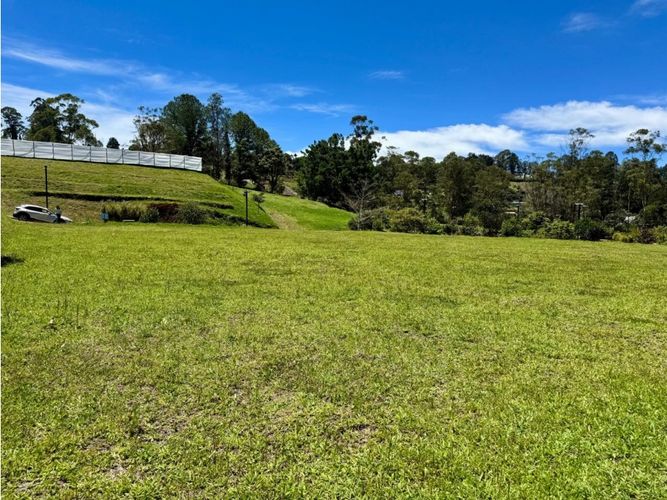 Lote en venta en La Convencion, Rionegro, 3300 m² · foto 4 de 14
