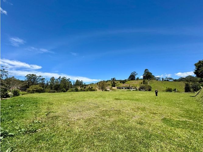 Lote en venta en La Convencion, Rionegro, 3300 m² · foto 6 de 14