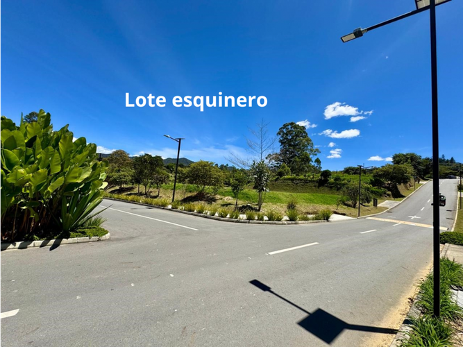 Lote en venta en La Convencion, Rionegro, 3300 m² · foto 9 de 14