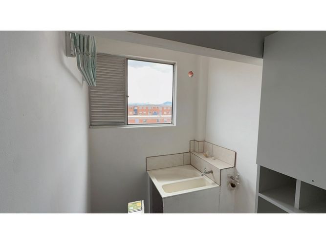 Apartamento de 3 alcobas en venta en Zona Franca, Bogotá, 42 m² · foto 7 de 17
