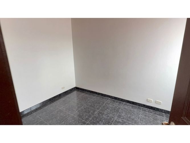 Apartamento de 3 alcobas en venta en Zona Franca, Bogotá, 42 m² · foto 13 de 17