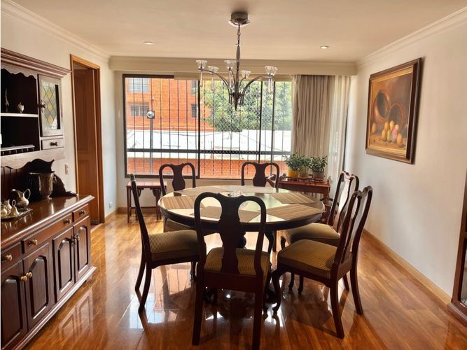 Apartamento de 3 alcobas en venta en San Patricio, Bogotá, 193 m² · foto 5 de 24